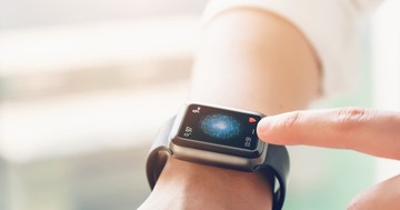 Az EKG-t rögzítő okosóra megbízható? Az orvos válaszol