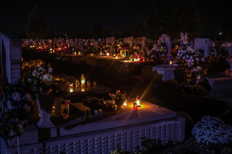 A Katasztrófavédelem a halottak napi tüzek megelőzésére figyelmeztet