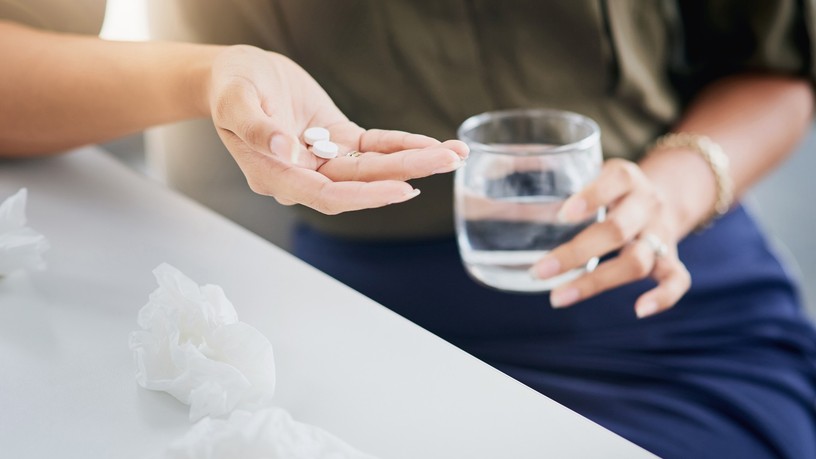 tabletta, vitamin, étrend-kiegészítő, nébih, vitamin