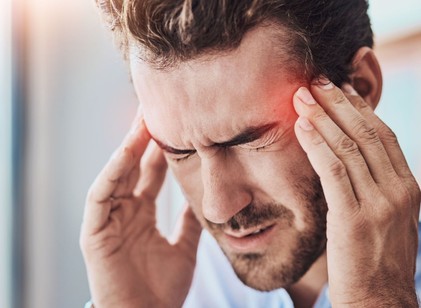 Öt fájdalomtípus, amelyet nem szabad félvállról venni – a háziorvos szerint az élete múlhat rajta! című cikk nyitóképe