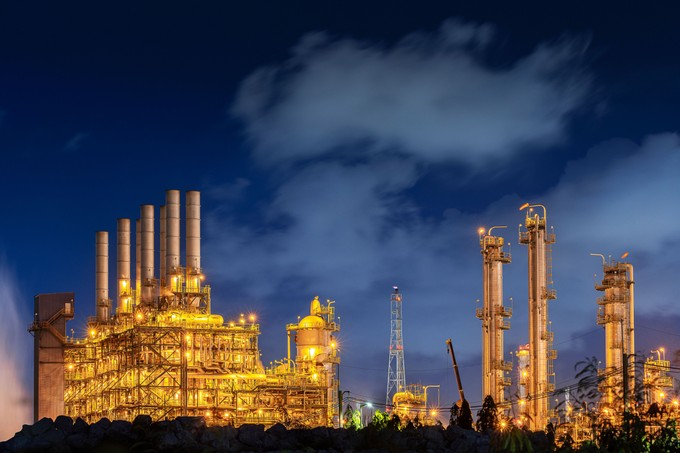 Tudjuk, hogy káros, mégse törődünk az akkumulátorgyárak fényszennyezésével című cikk nyitóképe