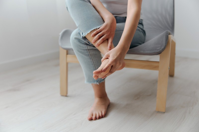 Bütyök ellen: ha fájdalmas cipőt viselni, ezeket a gyakorlatokat próbálja ki!