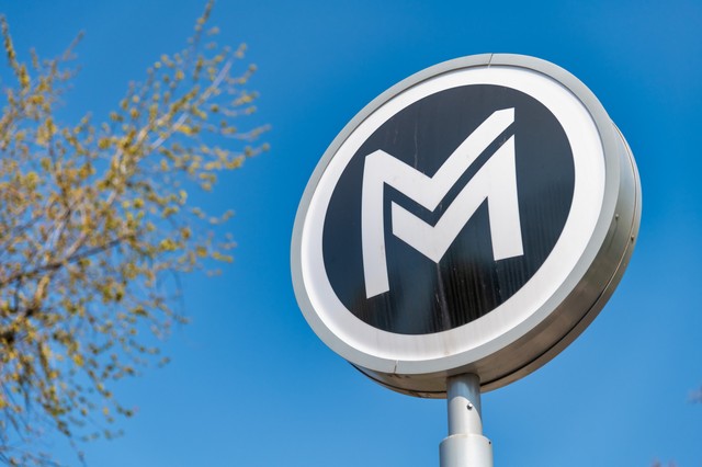 Metró gázolt el egy fiatal nőt a Nagyvárad térnél