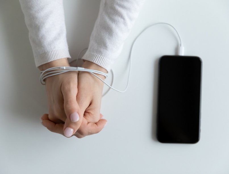 social media függőség, fiatalok, amerikai per