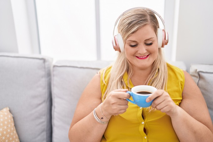 A pajzsmirigybetegeknek lehet inni kávét vagy sem? Ezt tartsa be, ha érintett! című cikk nyitóképe