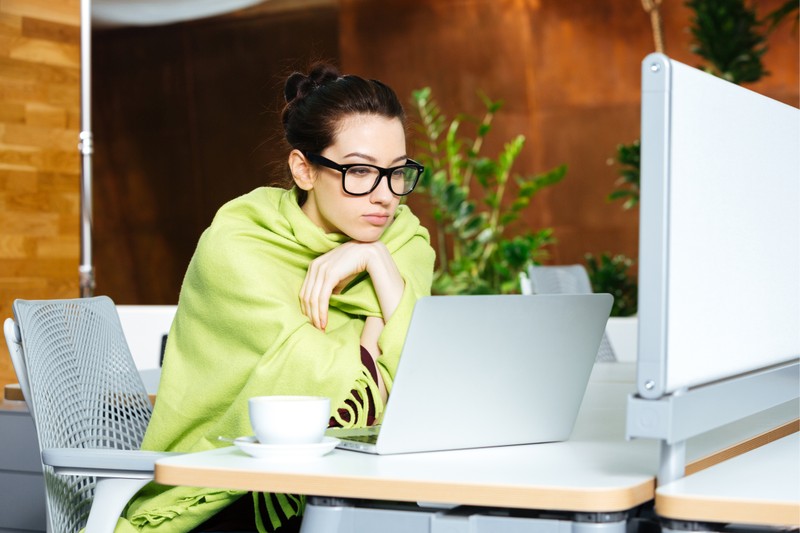 Ezt teszi majd az egészségünkkel a 18 C-fokig fűtött munkahely