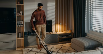 A szakértők figyelmeztetnek: ezeket a házimunkákat jobb, ha nem este végzi el