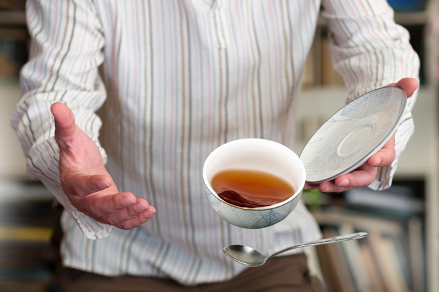 Parlagfűből tea? Inkább ne! – Ezt mindenképp tudnia kell, mielőtt csészébe öntené a gyomnövényt