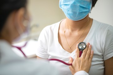 Egyértelműen tüdőgyulladásra utal, ha már ezeket a tüneteket is észleli