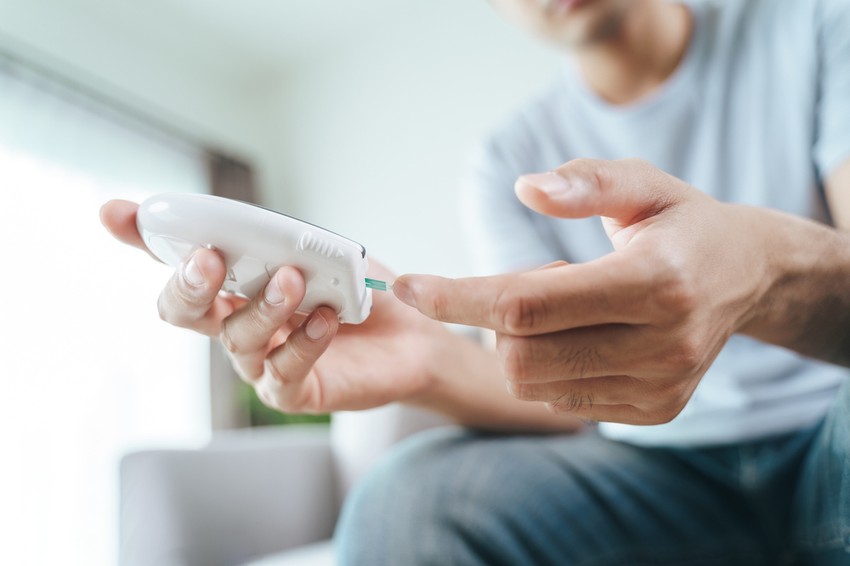 Honnan ismerhetjük fel a cukorbetegség tüneteit és melyek a legnagyobb eltérések a diabétesz típusok között?