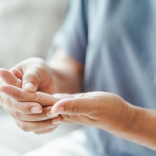 Nézze meg az ujjait: ez a furcsa elváltozás komoly betegségre is figyelmeztethet című cikk nyitóképe