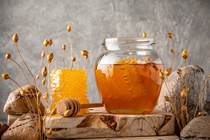 Méz: ilyen hatással lehet a vércukorszintre és a koleszterinre című cikk nyitóképe