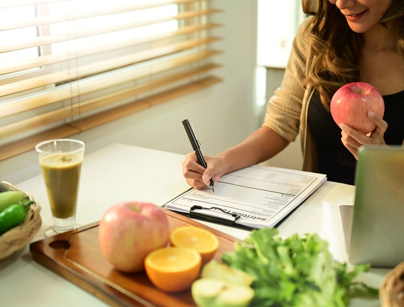 tápanyagok, táplálkozás, vitaminok, hiánybetegségek, tünetek