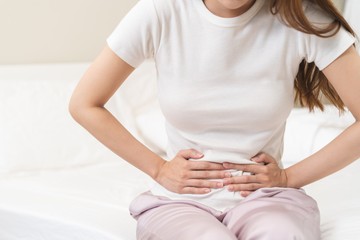 Krónikus kismedencei fájdalom: ezek a kezelések, módszerek segíthetnek