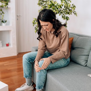 Lábfájdalom: porckopás miatt fáj, vagy gyulladás okozza? Így derítheti ki című cikk nyitóképe