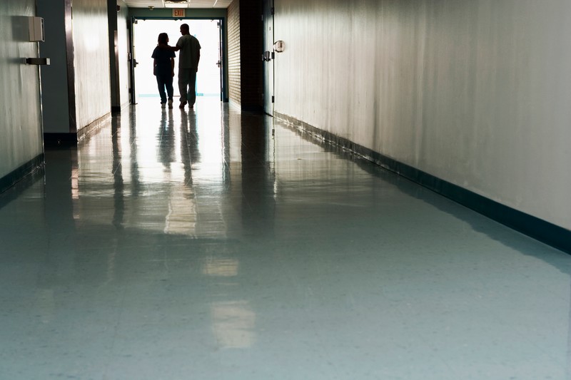 Ez az orvos megnézi az elhunyt betegek Facebook-profilját, mielőtt közli a családdal a szomorú hírt