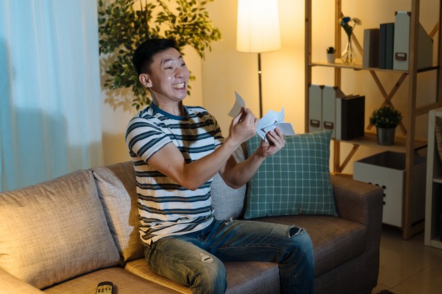 Így kártyázta el több száz ember covid-kártérítését egy japán férfi