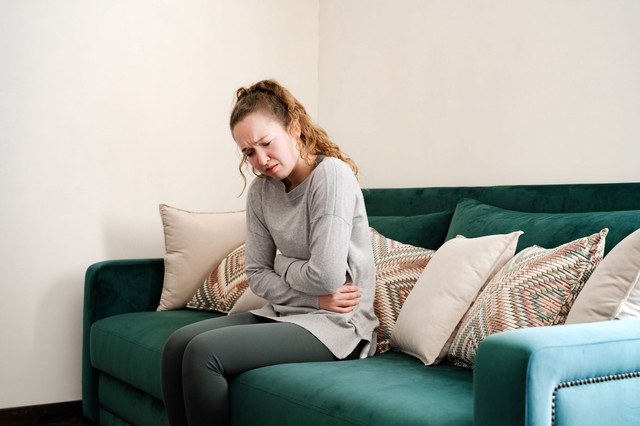 Stressz okozta hasi fájdalom: amikor a gyomor jelez, hogy rossz időszakot él át