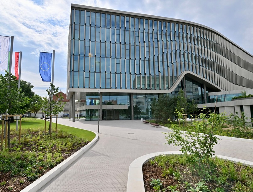 Formabontó épület Richter irodaház