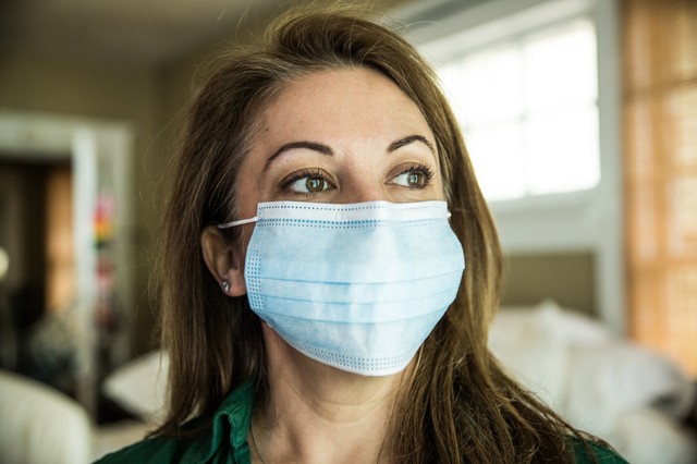 Begyulladt a bőre a maszk alatt? Ez lehet az oka