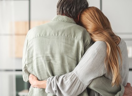 „Azt hittük, csak fáradt” – így kezdődött a családapa demenciája című cikk nyitóképe