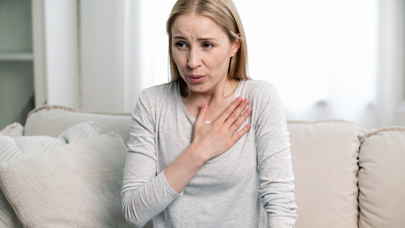 tüdőgyulladás tünetei láz köhögés légszomj nátha influenza