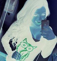 Hoax volt! Amerikában a szelfizés mentális zavarnak minősül!