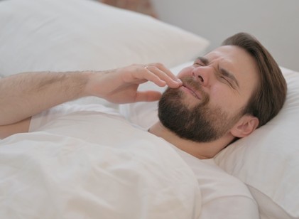 Fogfájás éjszaka: mit tehet, hogy reggelig kibírja? című cikk nyitóképe