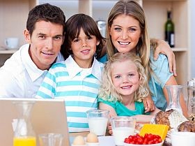 Több mint hatmilliárd forint a kisgyerekes szülők életét megkönnyítő pályázatokra