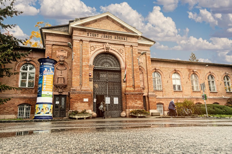 Embertelen állapotok a Szent János kórházban
