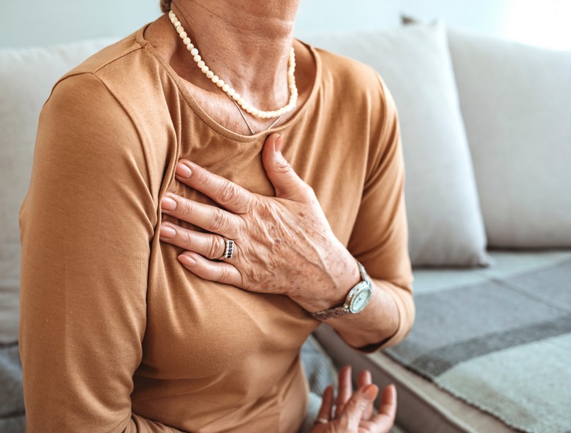 szorító mellkasi fájdalom oka