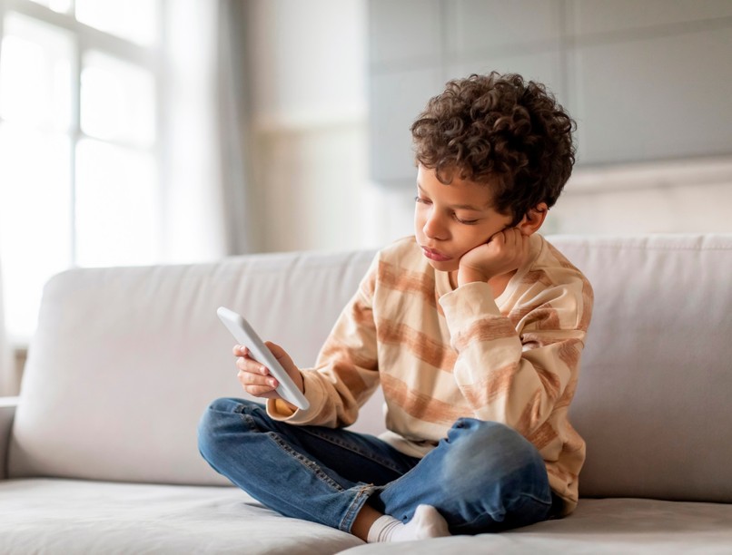 gyerek, okostelefon, mobil, szünet, karácsony