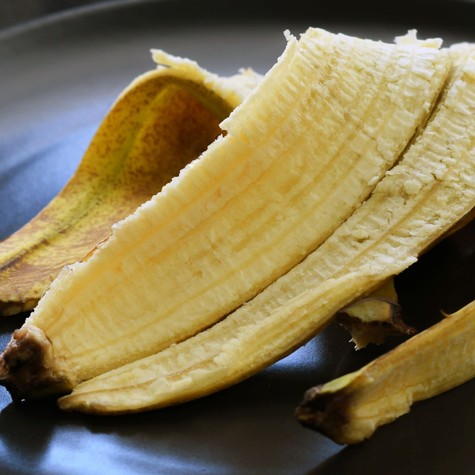 Ne dobja ki a banánhéjat! Ecettel együtt meglepő dolgokra képes! című cikk nyitóképe