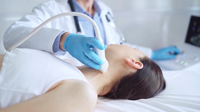 Pajzsmirigybetegség diagnosztizálása: nem a laborlelet dönt egyedül, ez is számít! című cikk nyitóképe