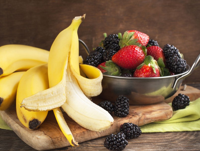 banán, bogyós gyümölcsök, antioxidáns, flavonoid, turmix