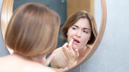 A fogorvos figyelmeztet: ezek a szájban megjelenő tünetek a vastagbélrák kockázatára utalhatnak című cikk nyitóképe