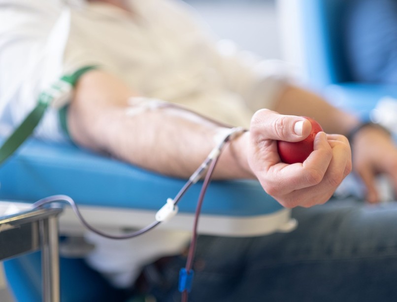 véradás oktober 25