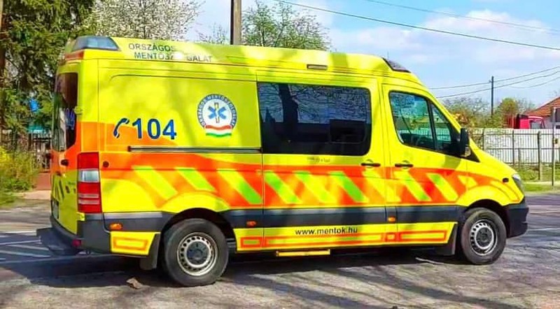 Csellózás közben, óra alatt esett össze a tanárnő Balatoncsicsón, a diákja rohant segítségért