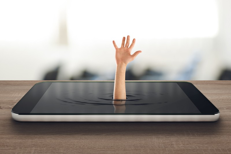 Szenvedélybetegség, függőség a fiatalok szemével: így segíthet akár egy app is