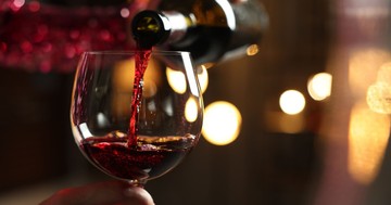  Elmúlt már 40, és olykor lecsúszik néhány pohár bor? Ilyen hatással lehet az egészségére 