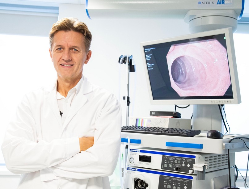 schwab richard deepfake csalás