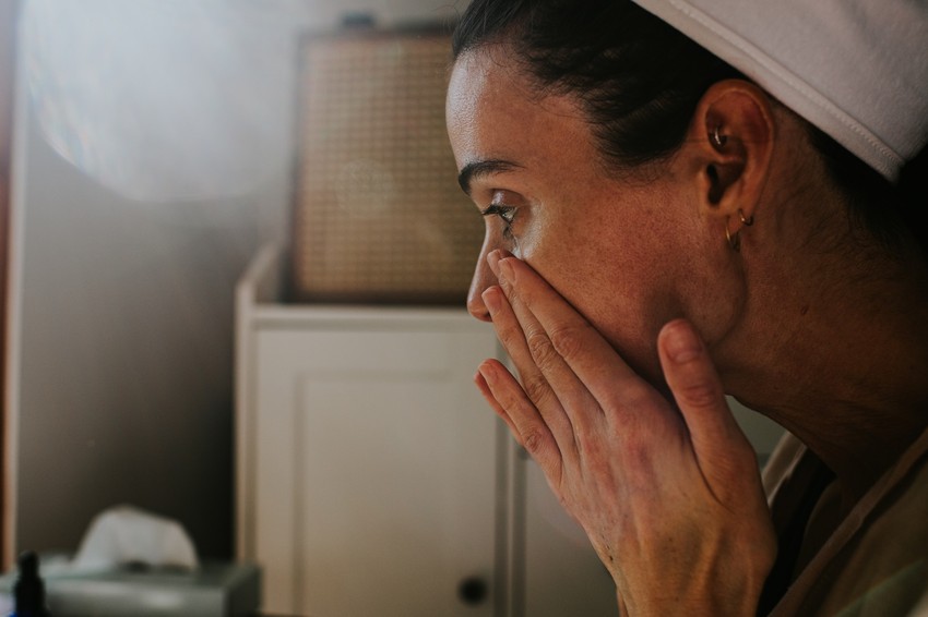 Ha a náthától vagy egyéb légúti betegségtől függetlenül is hosszabb ideje szenvedünk orrdugulástól, akkor nem a recept nélküli orrspray, hanem a kiváltó ok kezelése jelenti a megoldást.