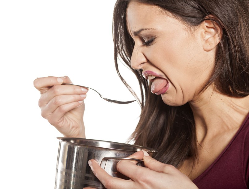 szájpenész, tünetei, foltok, plakk, savas íz, szájszag