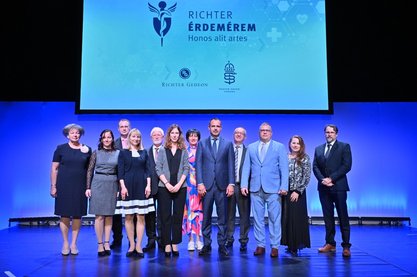 Második alkalommal ismerték el Richter Érdemérem Díjakkal a háziorvosokat.