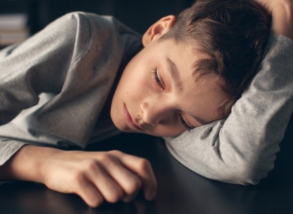 A 11 éves fiam sokszor beszél a halálról, aggódnom kellene? Az orvos válaszol című cikk nyitóképe