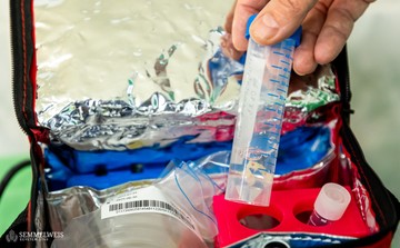 3 éve lefagyasztott petefészekszövetet ültettek vissza szerdán a Semmelweis Egyetem orvosai