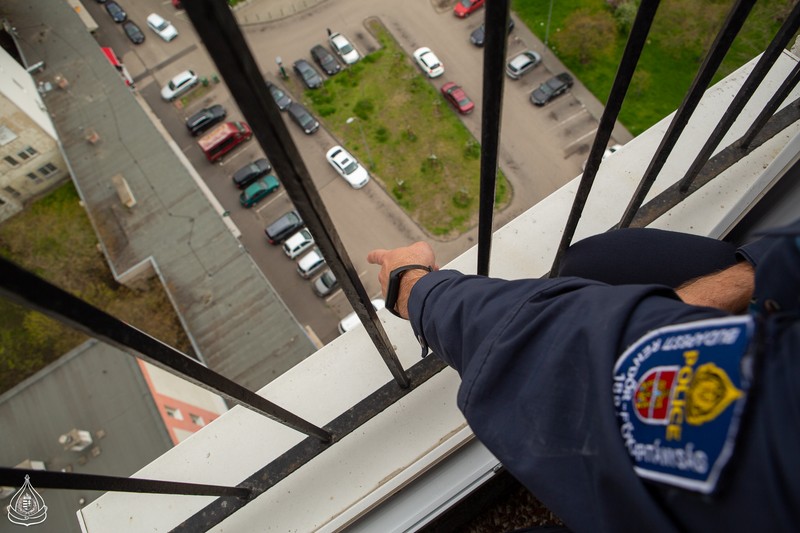 3 rendőr mentett meg egy zuglói nőt, aki véget akart vetni az életének