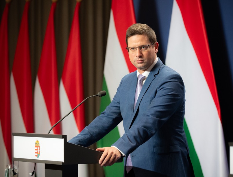 Gulyás Gergely , kórház, miniszterelnökség