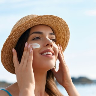 Az SPF-en túl – így válassza ki a megfelelő naptejet című cikk nyitóképe