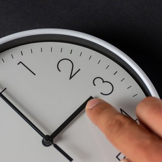 Mikor lesz 2025-ben az őszi óraátállítás? 5 tipp, amivel felkészítheti rá a szervezetét című cikk nyitóképe